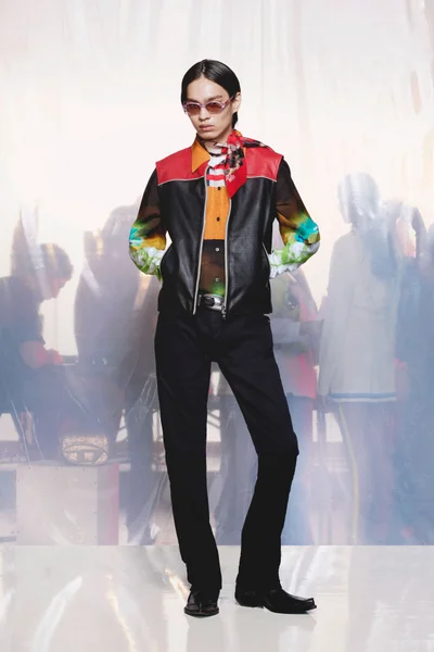 Look 34